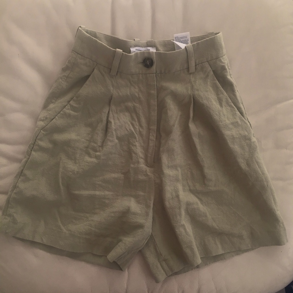 & Other Stories Mossy Shorts